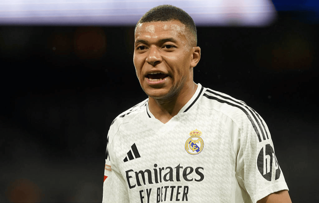 友博网址 -窗口期罗马备战英超，复出首秀细节曝光，态度坚定，年轻球员得到机会 