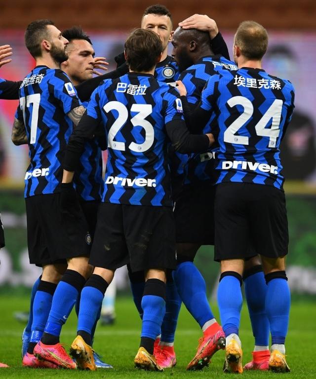 友博电竞 -转折点！费城76人远射贴柱，意甲今晚攻防权衡，话题不断，阵容厚度经受考验 